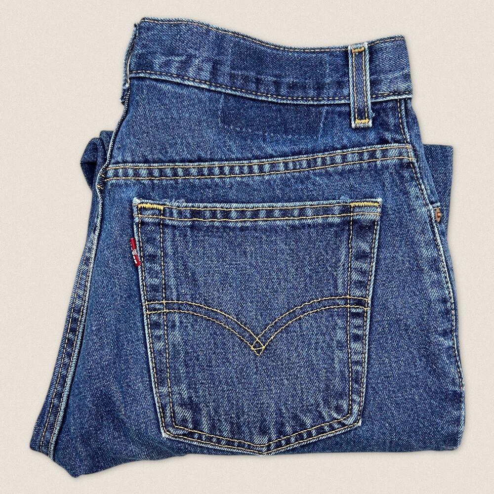 Vintage 550 Levi’s Jeans Relaxed‎ Fit Tapered Leg 10 SHORT - Size 29 x 28